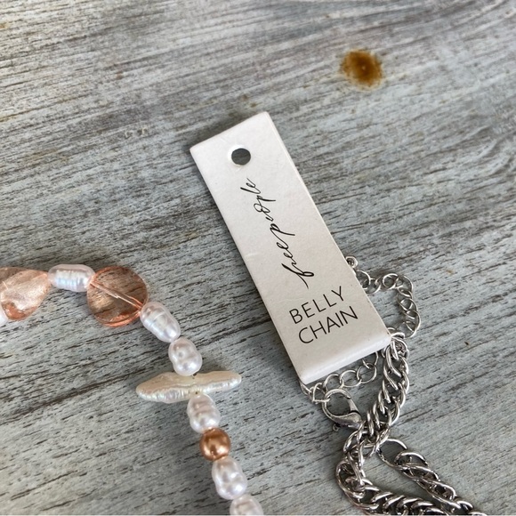 NWT Free People Oyster Pearl Marigold Belly Chain - Picture 2 of 4